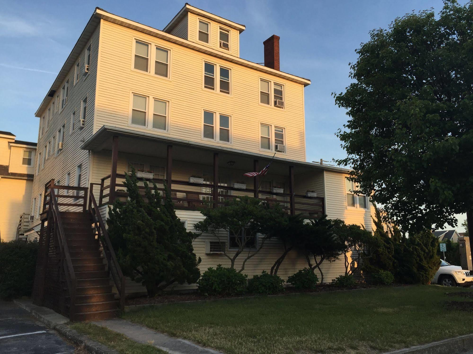The Wellington Hotel & Suites Oceanblock Ocean City Exterior photo