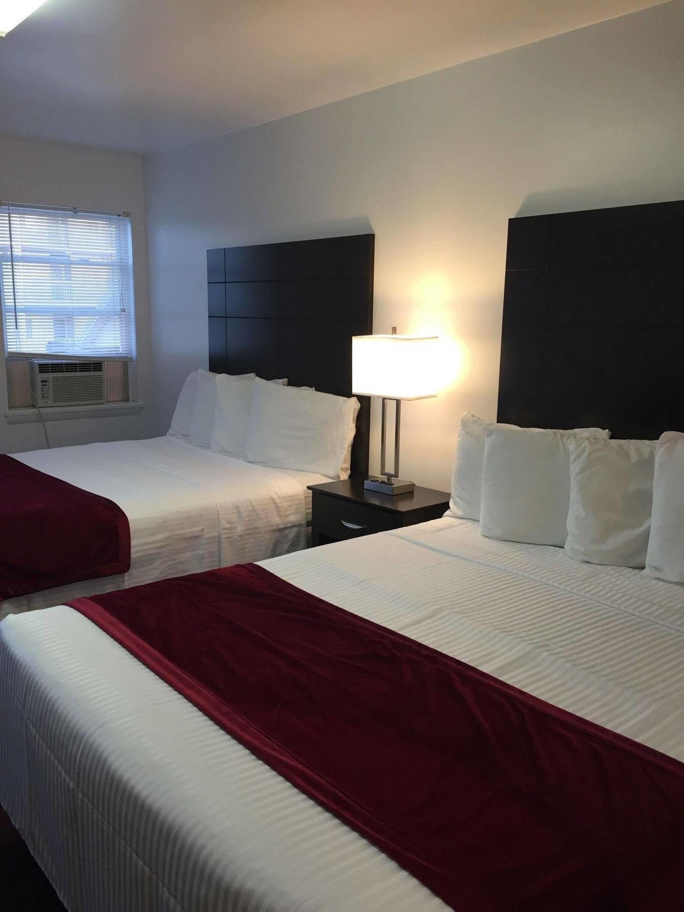 The Wellington Hotel & Suites Oceanblock Ocean City Exterior photo